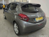  Peugeot  208 Peugeot  Signature 1.2 PureTech 82 5d #9