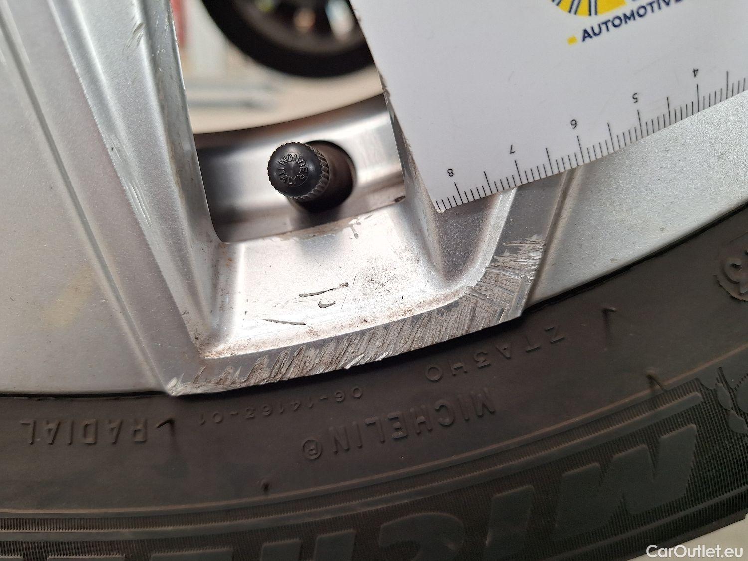  Skoda  KAMIQ Skoda,  '19, Skoda  1.0 TGI 66kW Clever 5d #40