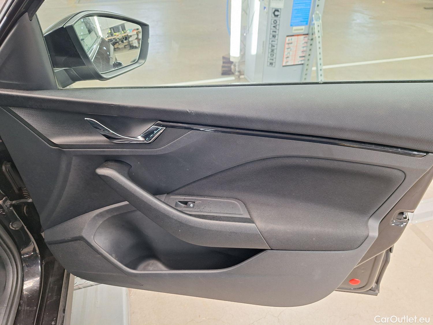  Skoda  KAMIQ Skoda,  '19, Skoda  1.0 TGI 66kW Clever 5d #80