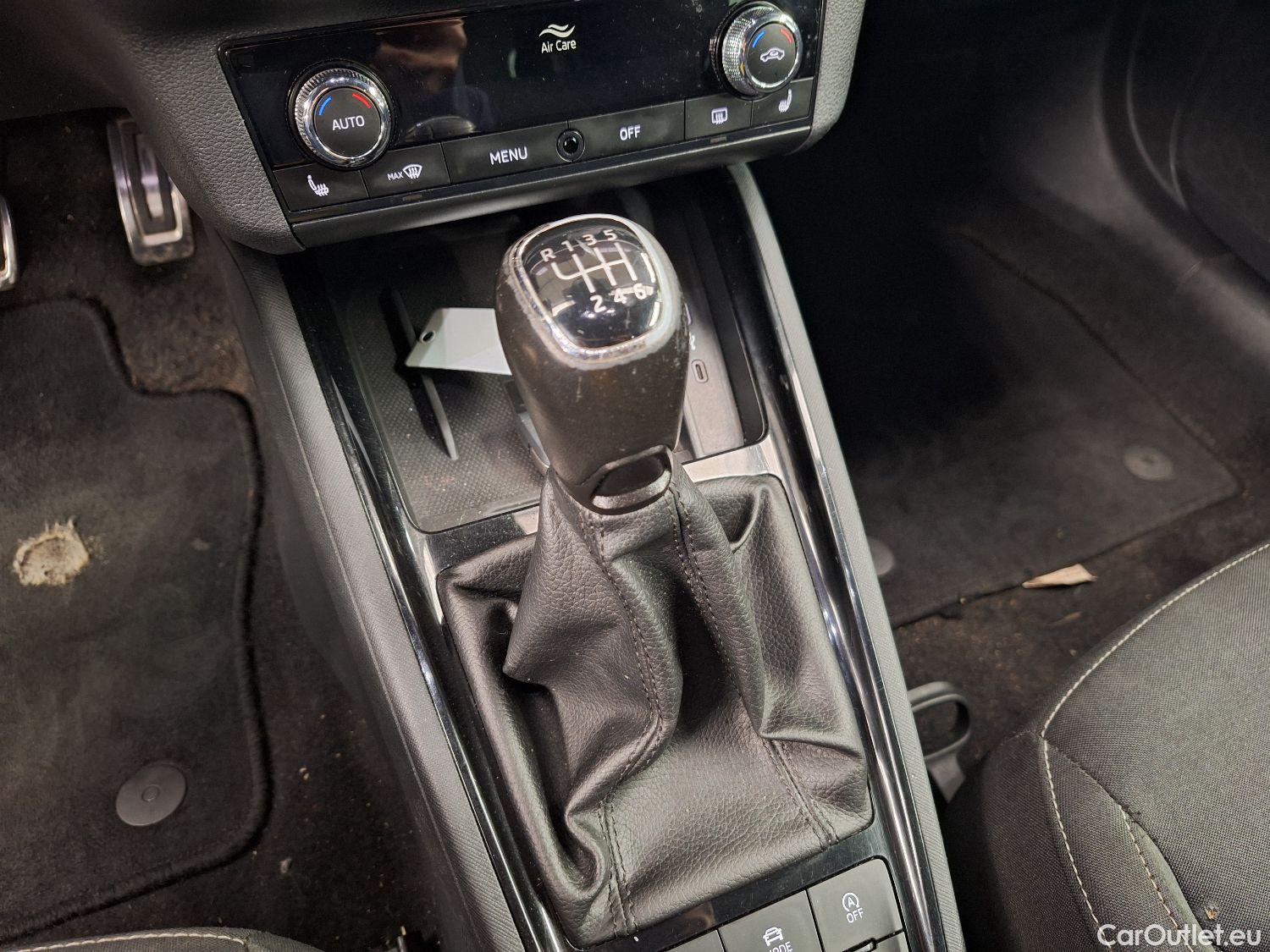  Skoda  KAMIQ Skoda,  '19, Skoda  1.0 TGI 66kW Clever 5d #98