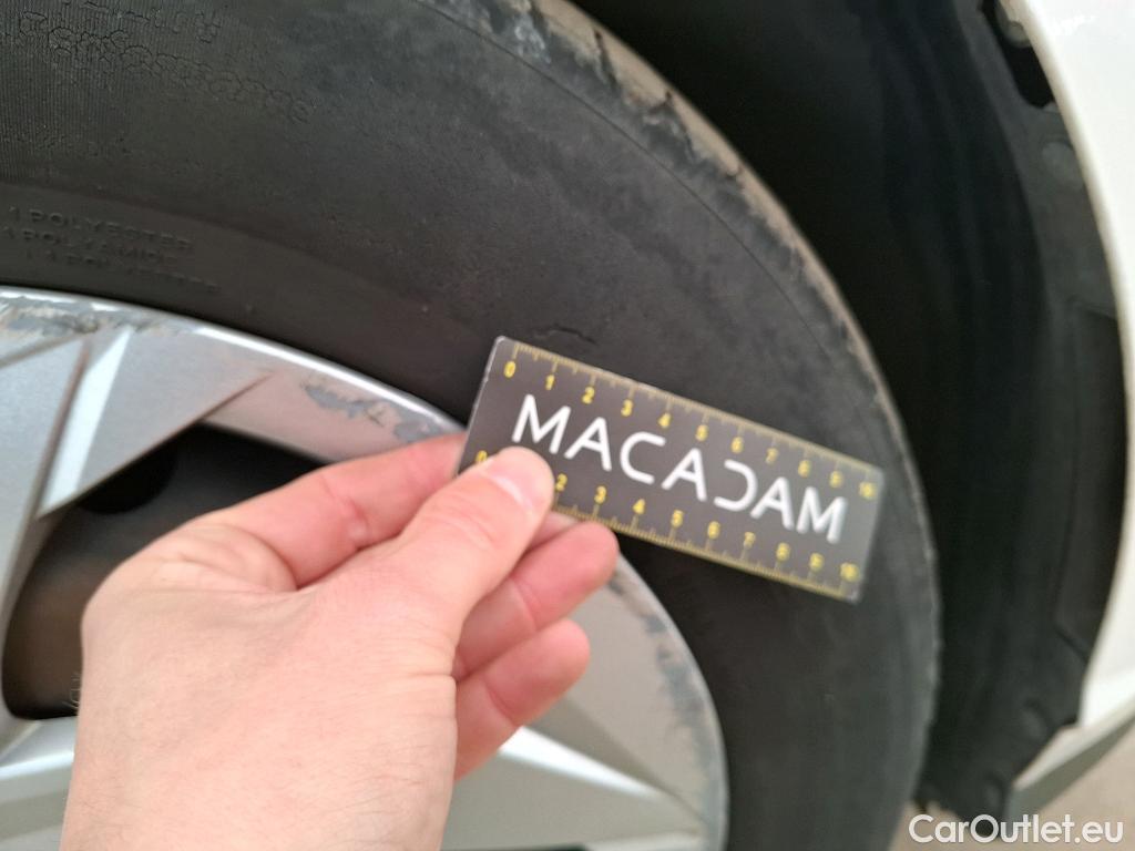  Hyundai  i20  Initia 1.2 85CV BVM5 E6d #20