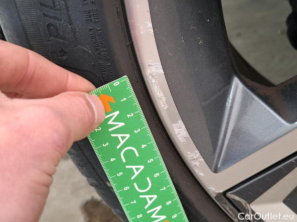  Bmw  X2 Série  sDrive 18i M Sport 1.5 135CV BVM6 E6d #18