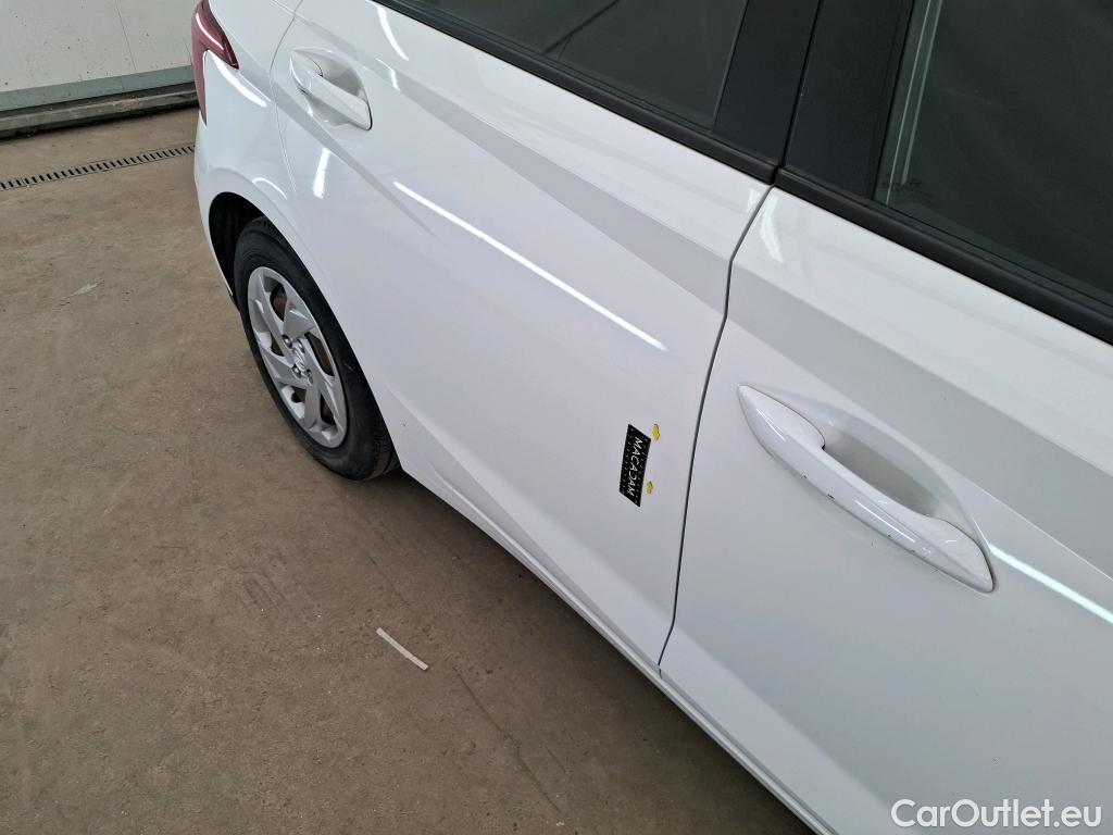  Hyundai  i20  Initia 1.2 85CV BVM5 E6d #31