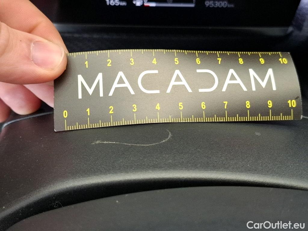  Citroen  C4 CITROEN  X / 2022 / 4P / Berline PureTech 130 S&S EAT8 Shine #2