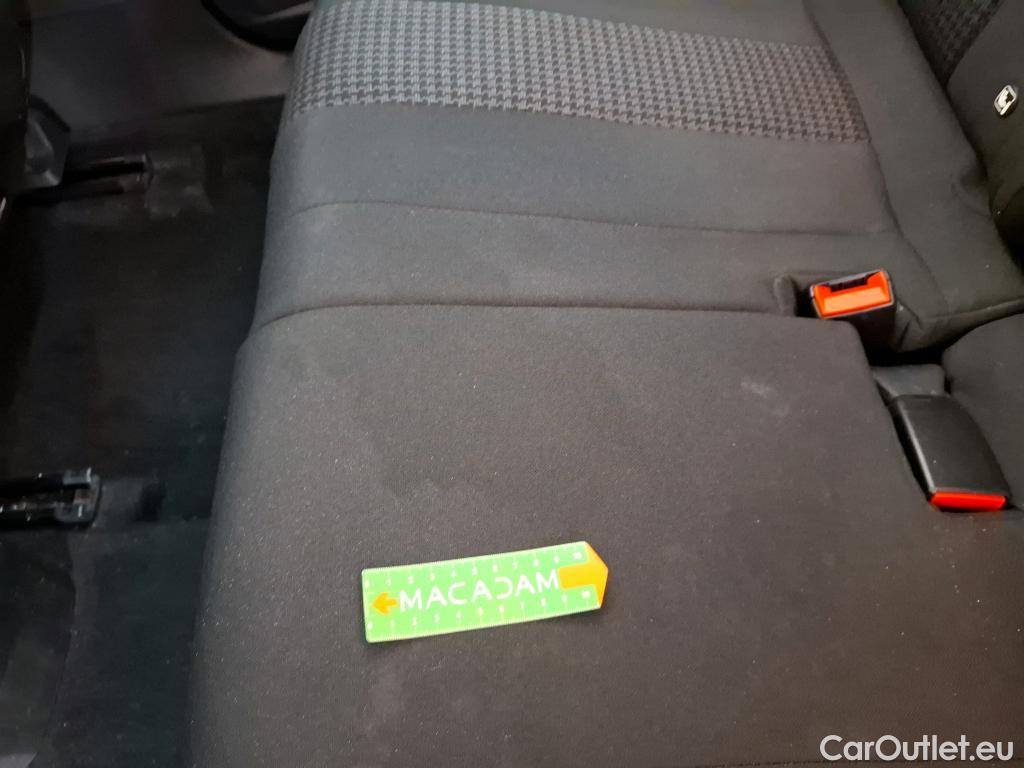  Peugeot  3008  II Active Pack 1.5 HDi 130CV BVA8 E6d #29