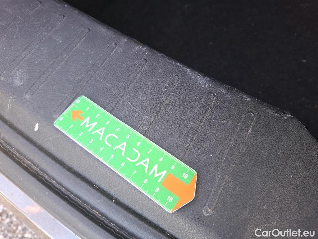  Nissan  Juke NISSAN  / 2019 / 5P / Crossover DIG-T 114 BVM6 Business Edition #12