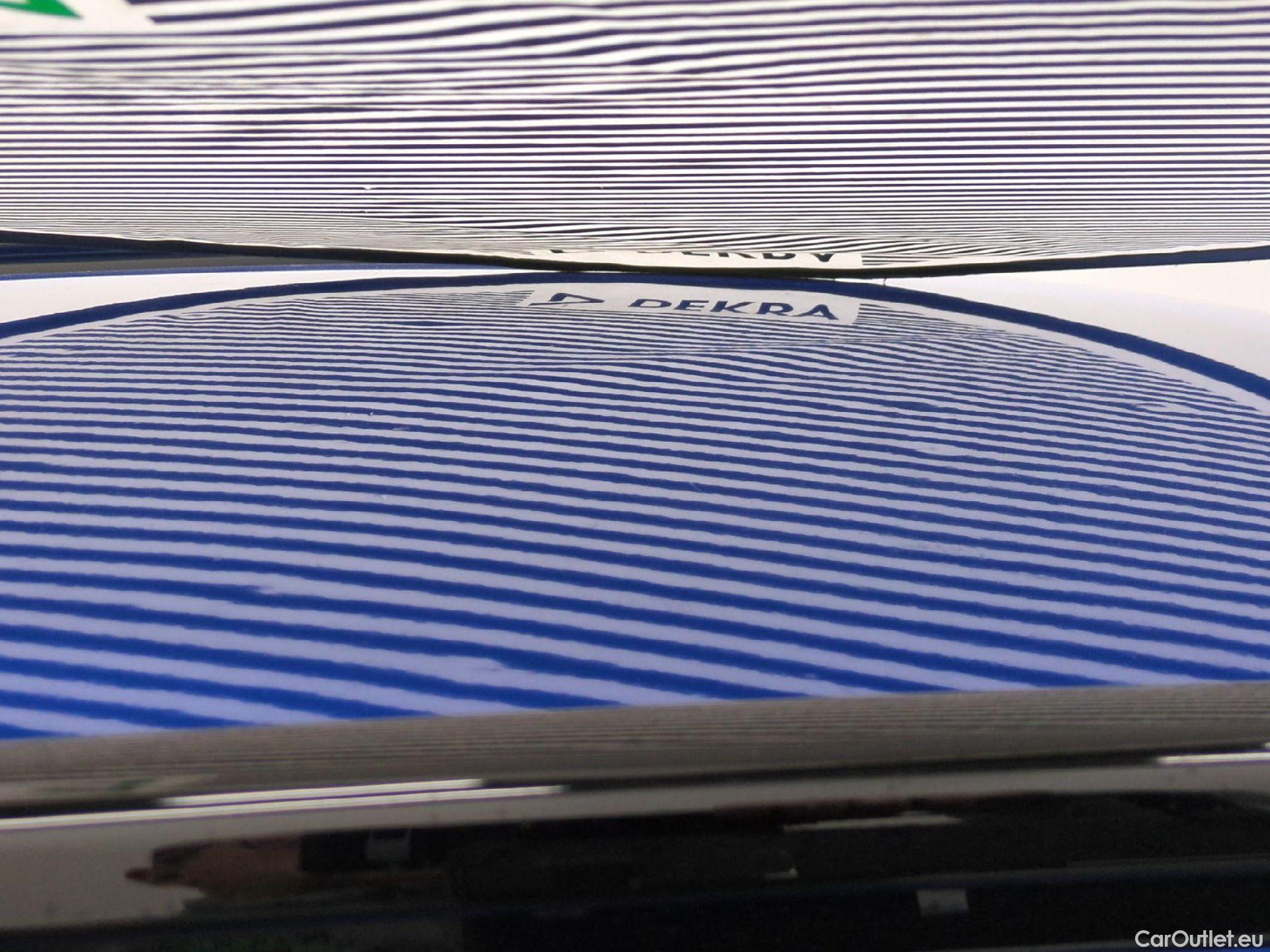  Peugeot  2008  Allure Business 1.5 HDi 130CV BVA8 E6d #26