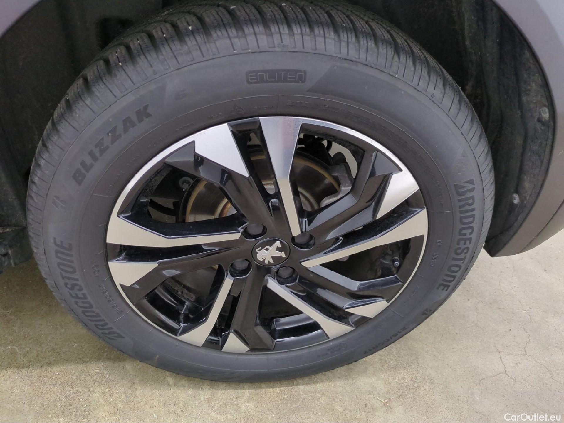  Peugeot  2008  (e-) Road Trip 50kWh BVA #7