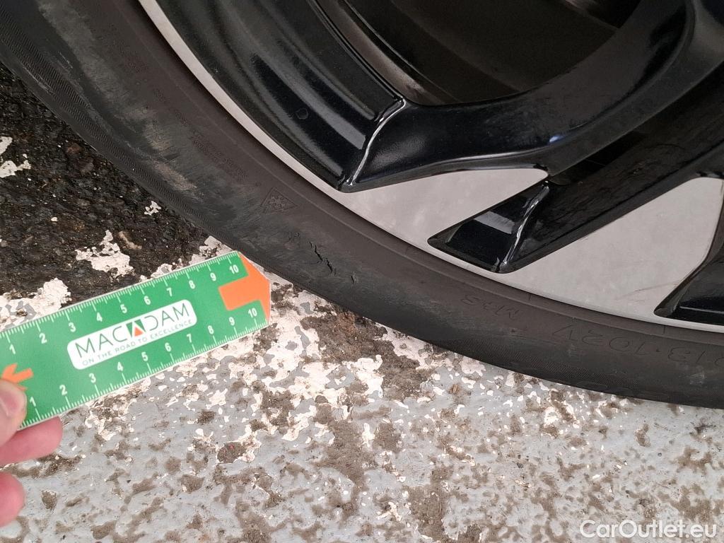  Opel   Grandland X Grandland X Business Elegance 1.5 130CV BVA8 E6d #4