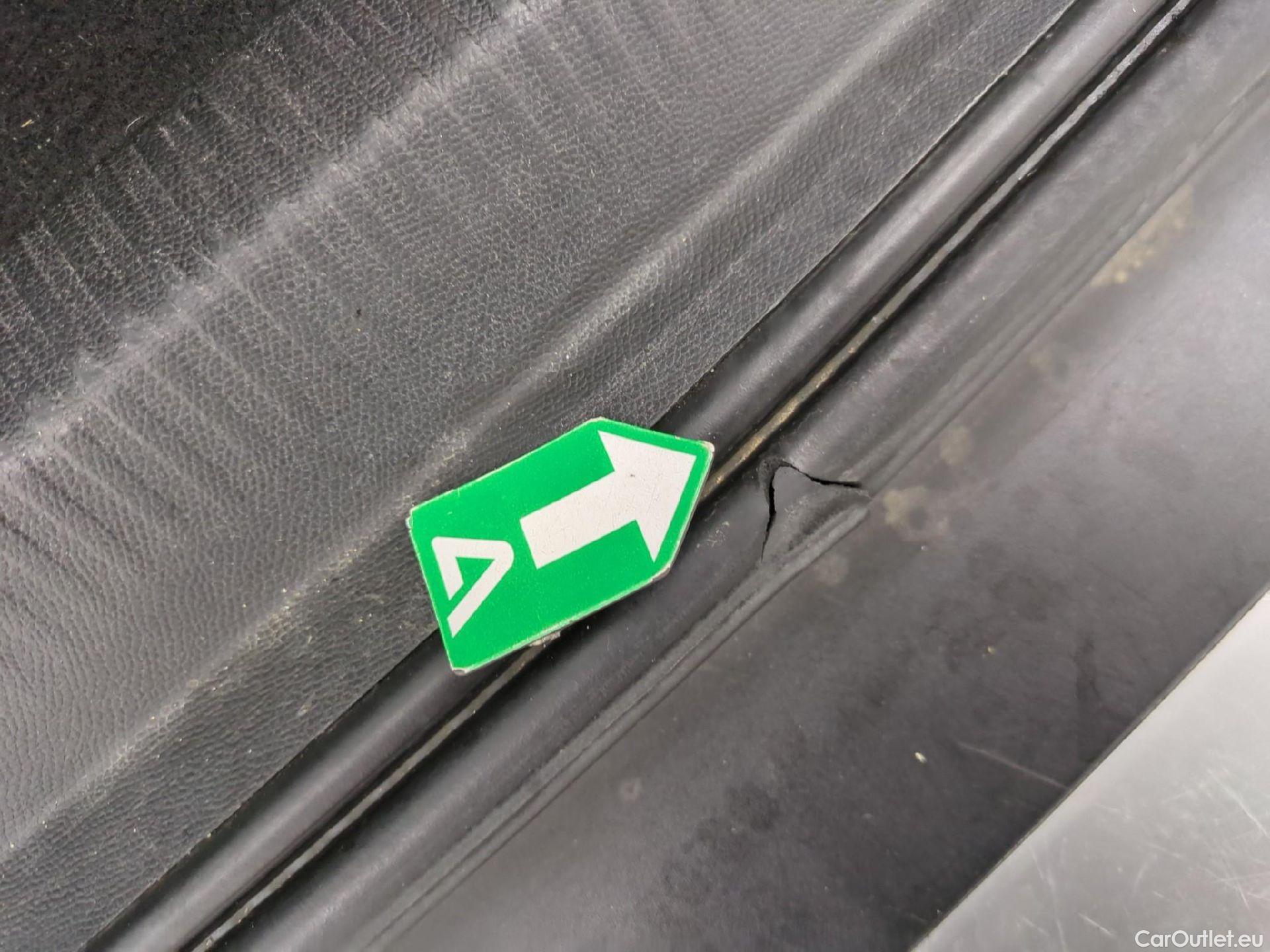  Peugeot  2008  Allure Business 1.5 HDi 130CV BVA8 E6d #2