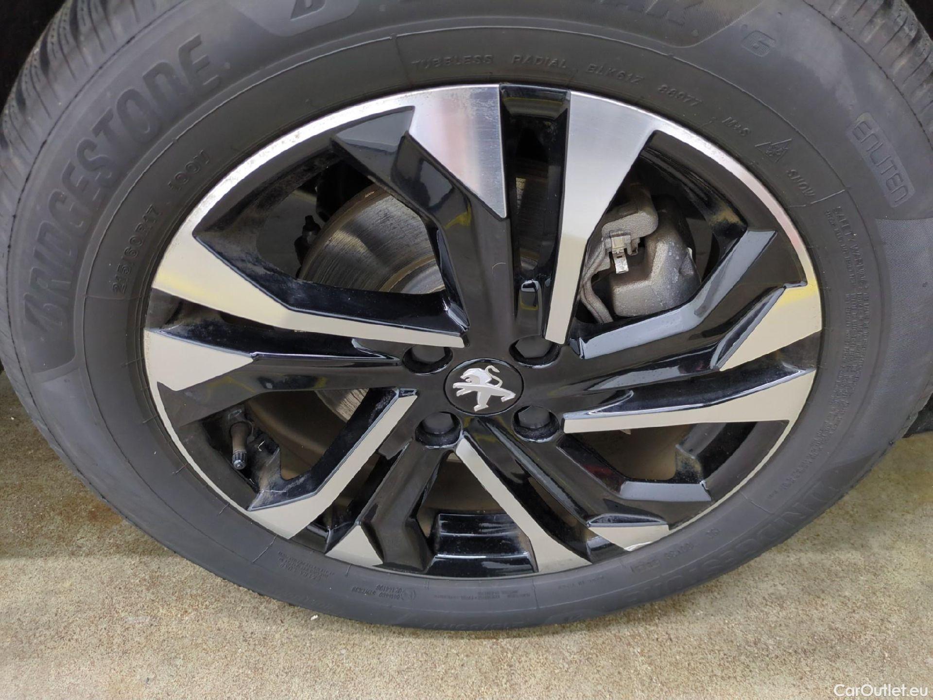  Peugeot  2008  (e-) Road Trip 50kWh BVA #4