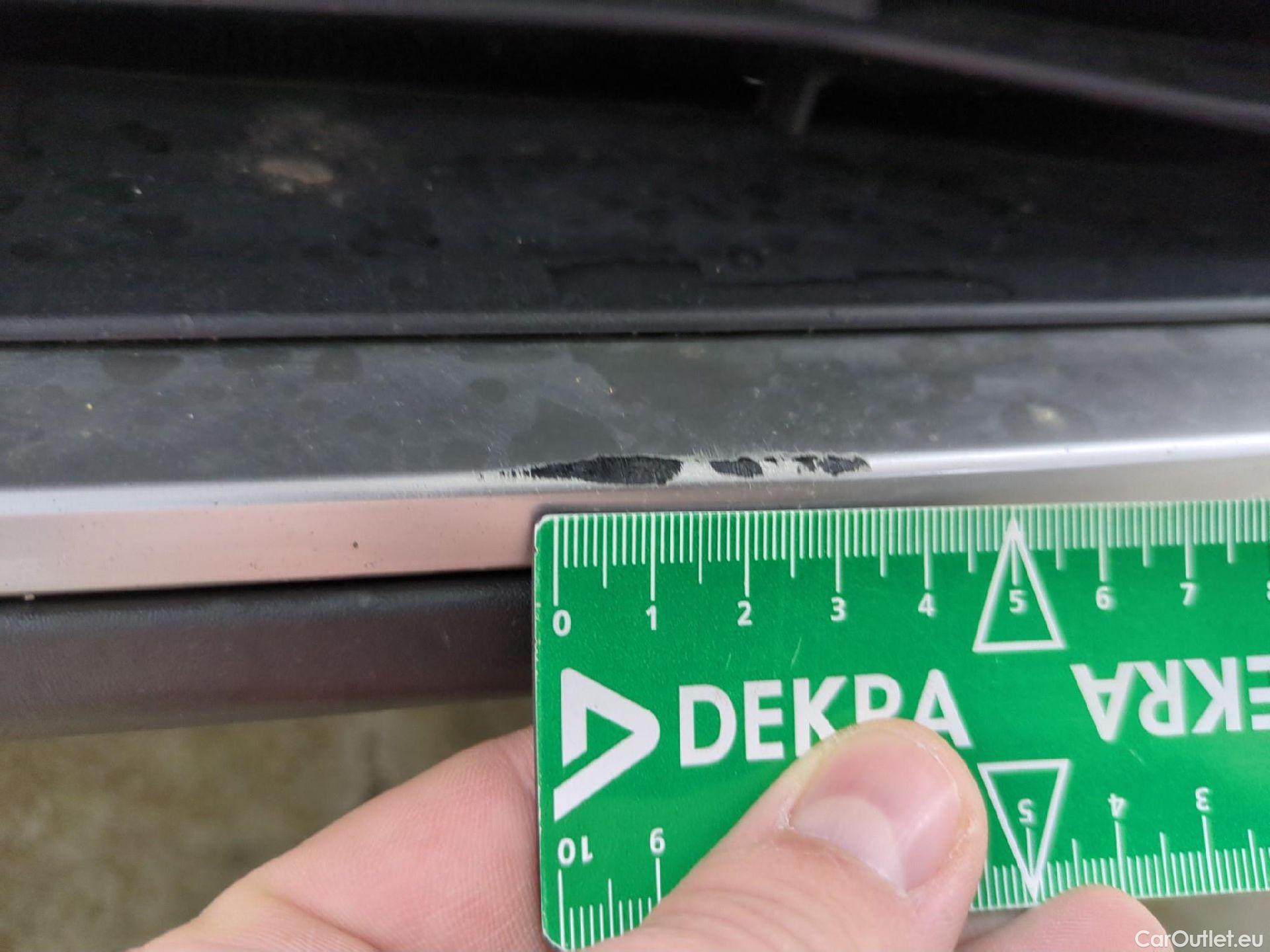  Peugeot  2008  Allure Business 1.5 HDi 130CV BVA8 E6d #31