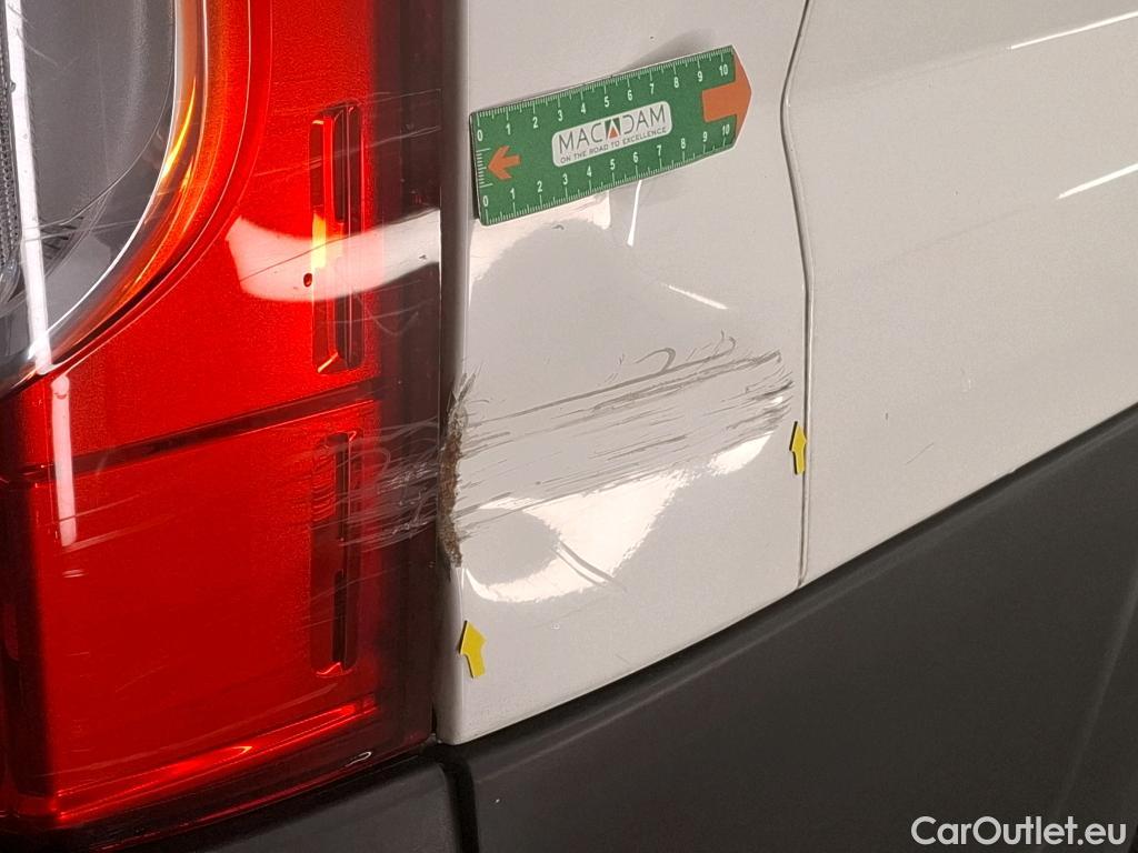  Peugeot  Boxer PEUGEOT  VU 4p Fourgon BLUEHDI 110 PREMIUM PACK 330 L1H1 #35