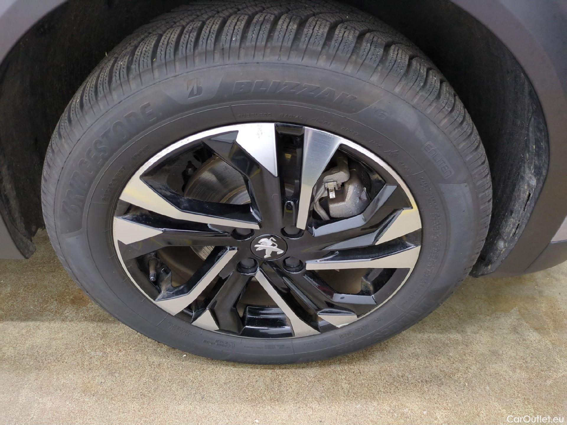  Peugeot  2008  (e-) Road Trip 50kWh BVA #3