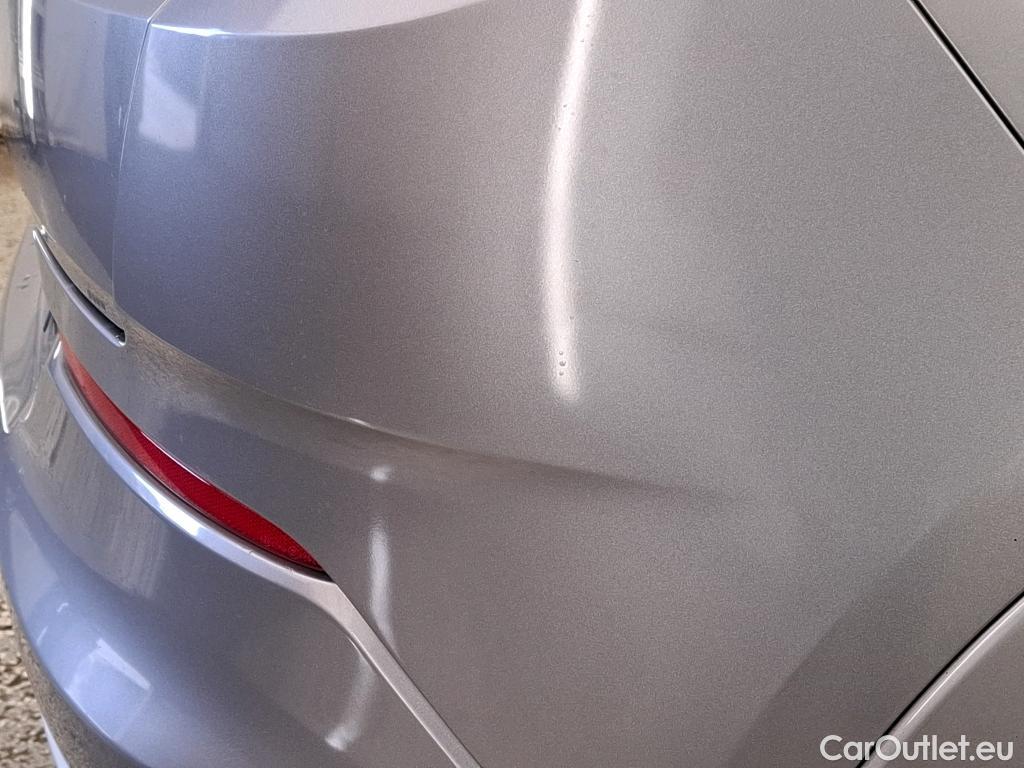  Opel   Grandland X Grandland X Business Elegance 1.5 130CV BVA8 E6d #9