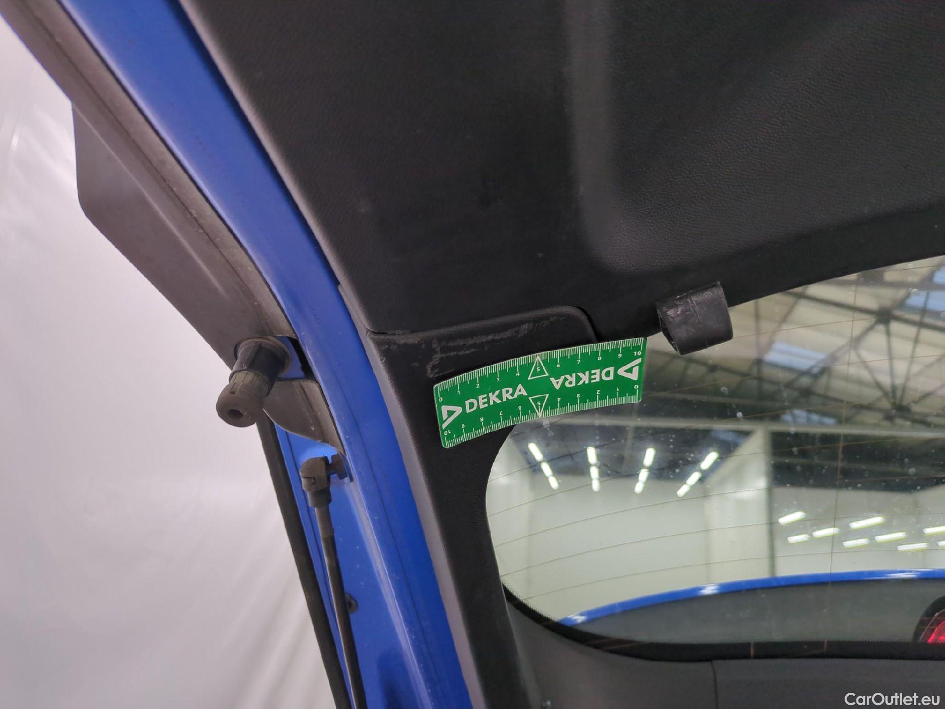  Peugeot  2008  Allure Business 1.5 HDi 130CV BVA8 E6d #3