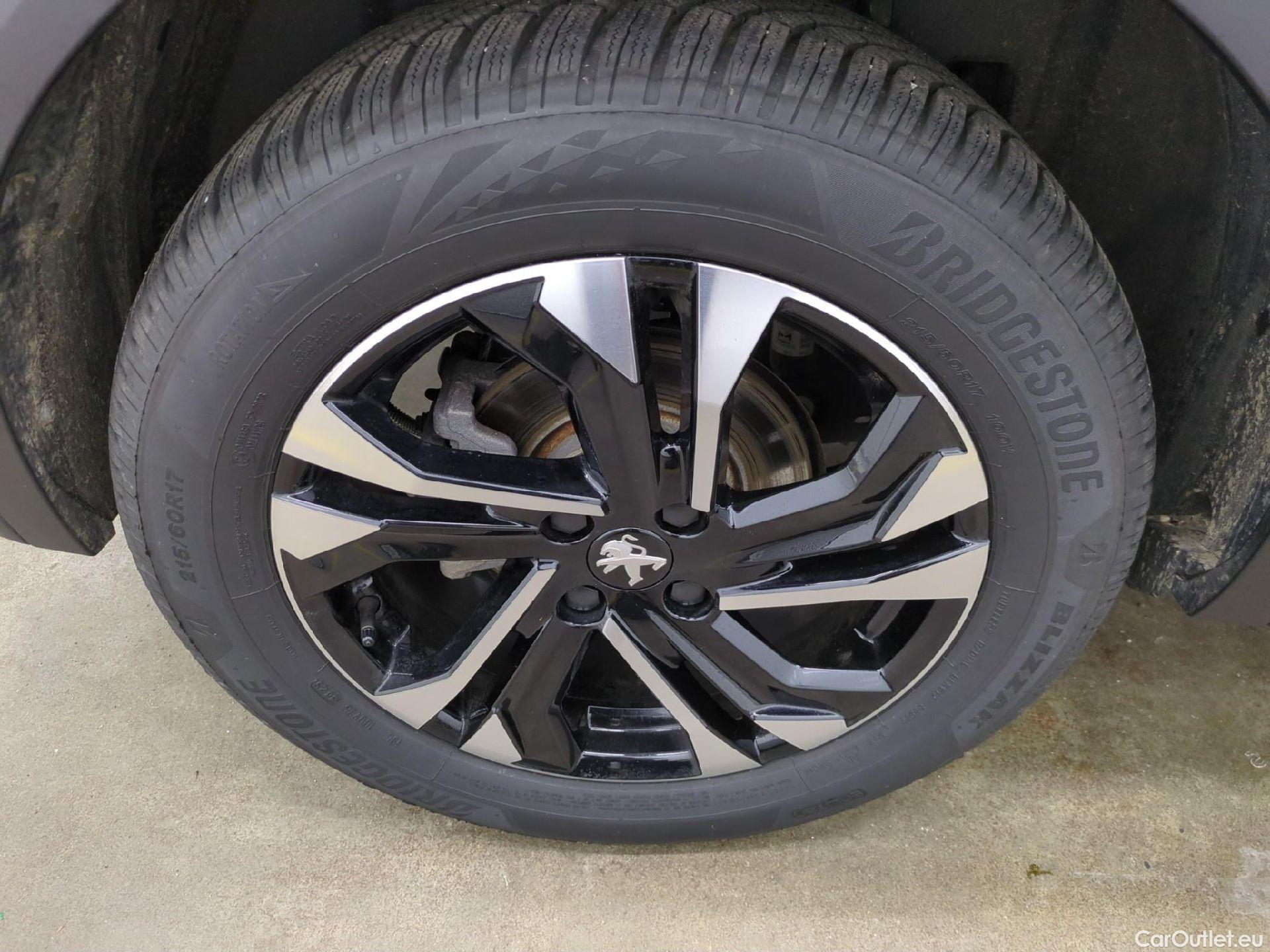  Peugeot  2008  (e-) Road Trip 50kWh BVA #8