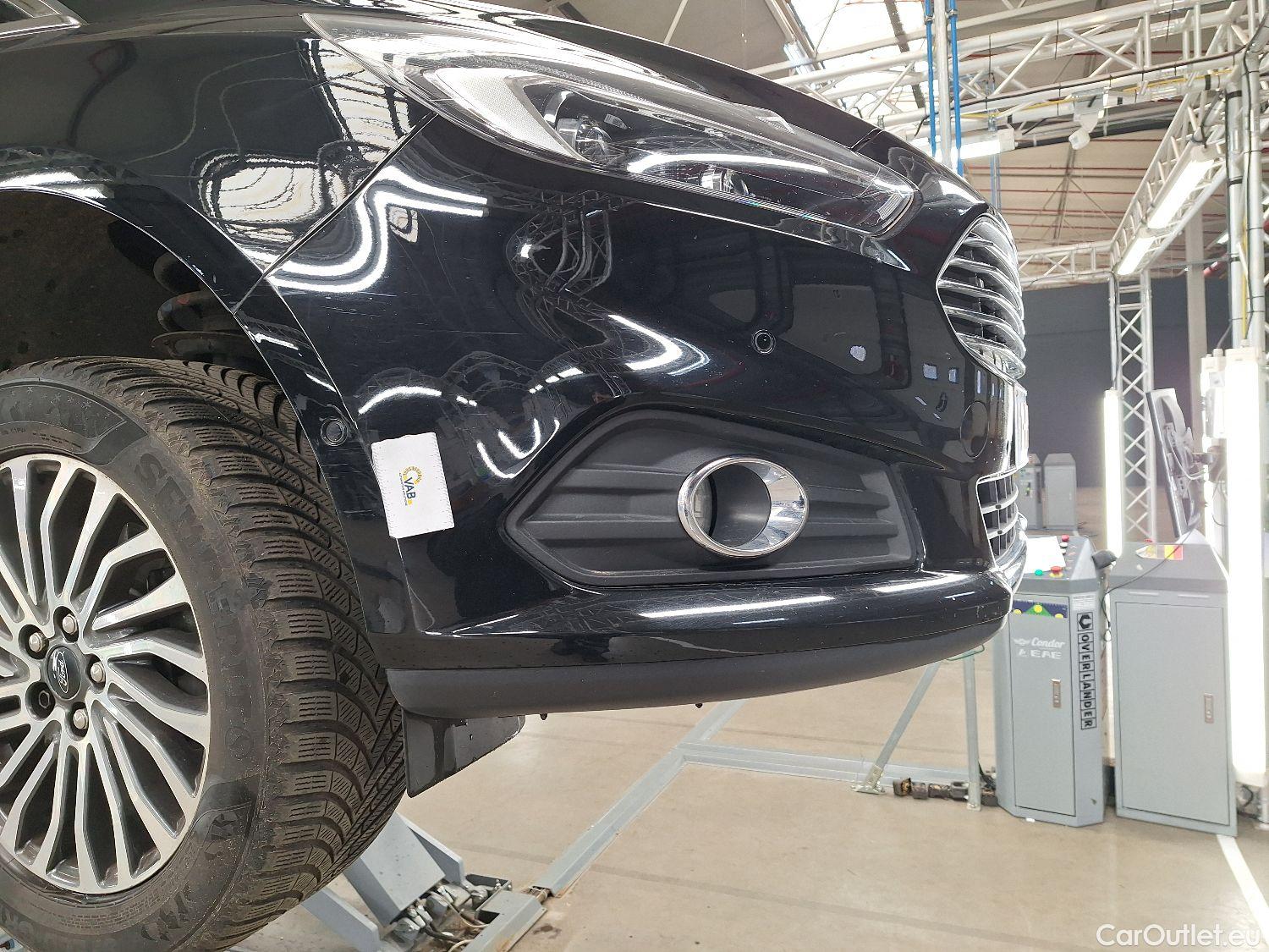  Ford  S-Max Ford,  '15, Ford  1.5i EcoBoost 121kW S/S Titanium 5d #5