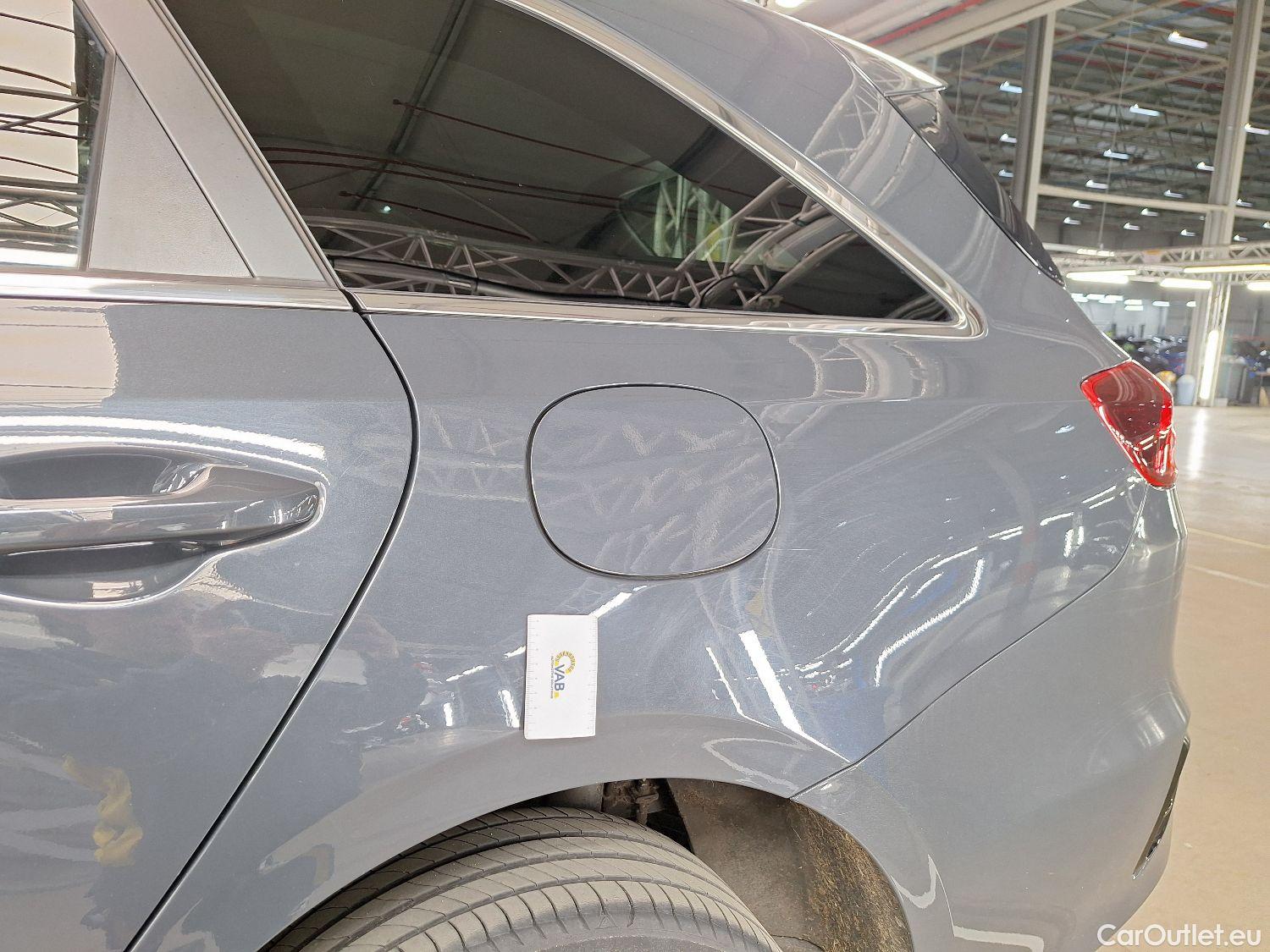  KIA  Cee'd Kia, Ceed SW '18, KIA  Sportswagon More 1.6 CRDi 136 MHEV DCT 5 #18