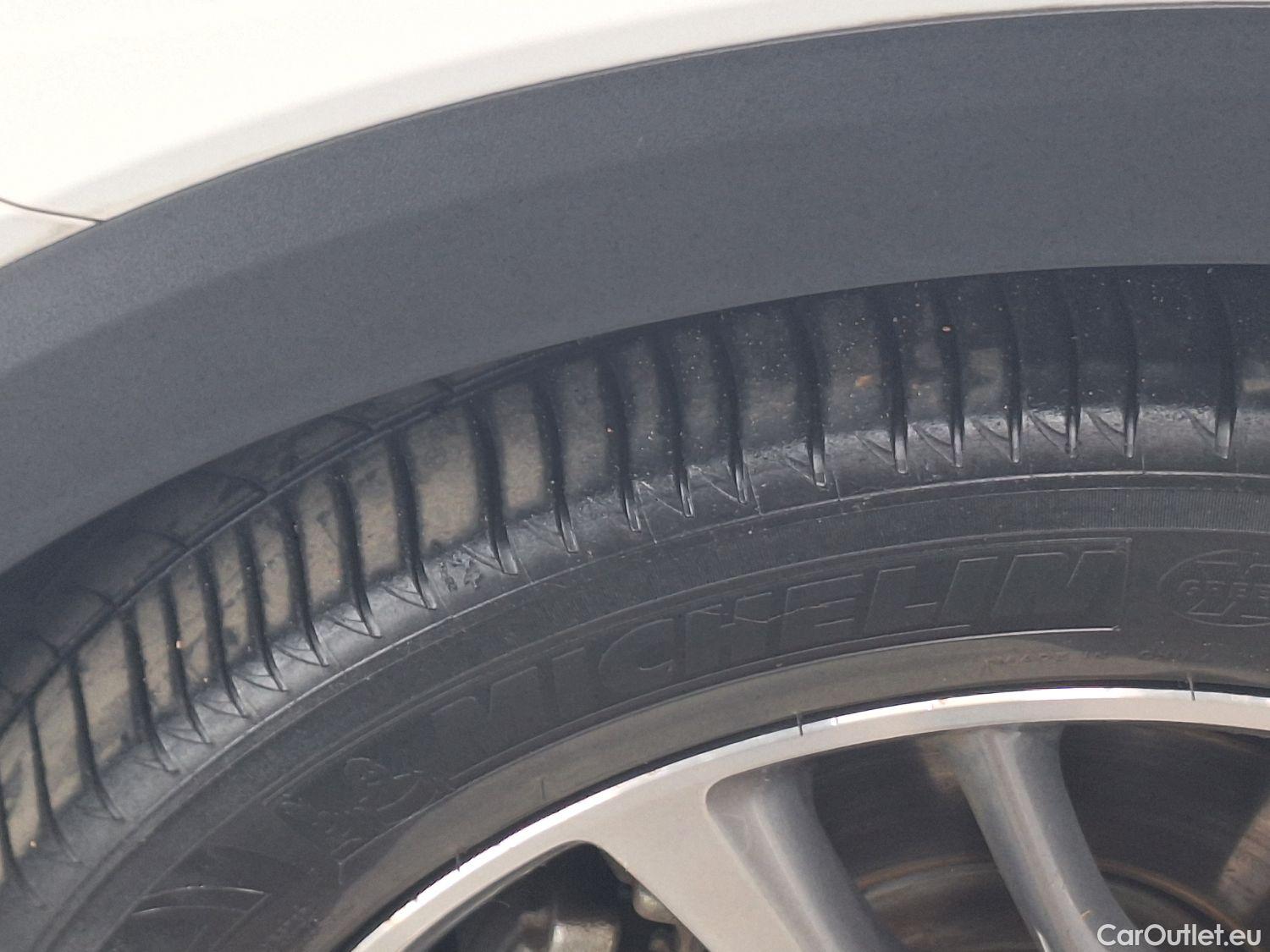  MG  EHS MG,  '20 PHEV, MG  1.5T Luxury 5d #34