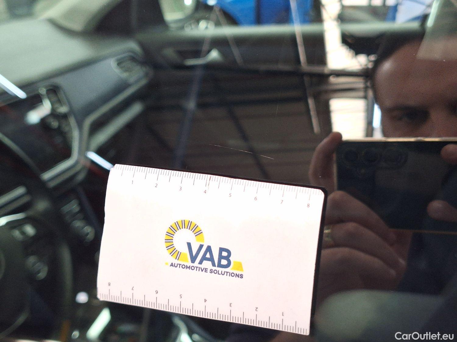  Volkswagen  T-ROC VW,  '17, Volkswagen  1.5 TSI United 5d #59