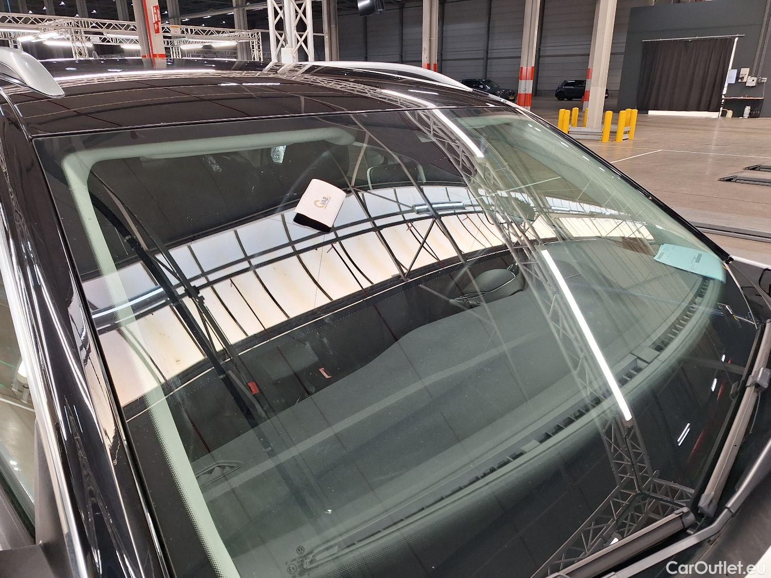  Volkswagen  T-ROC VW,  '17, Volkswagen  1.5 TSI United 5d #50