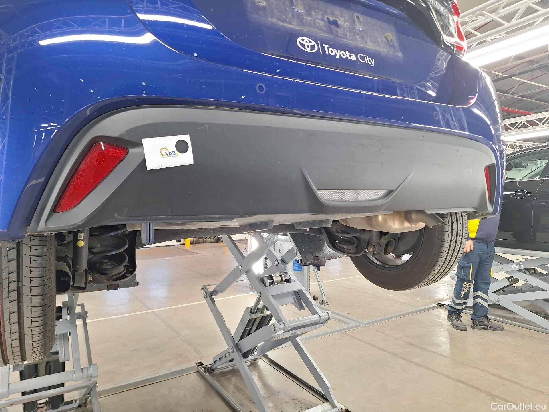  Toyota  Yaris Toyota,  '20, Toyota  1.5 VVT-i Hybrid Iconic e-CVT 5d #60