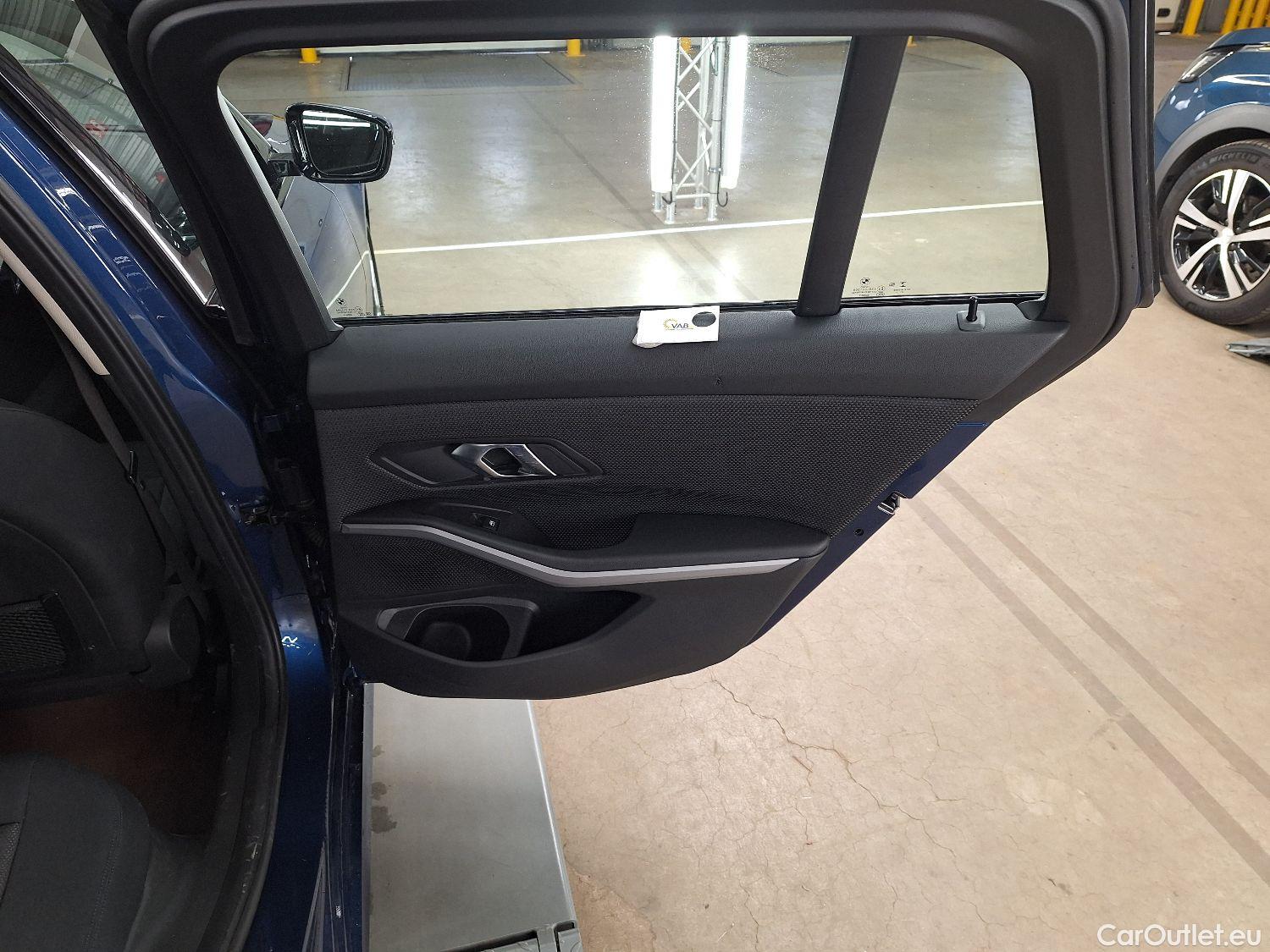  Bmw  Serie 3 BMW, 3-serie Touring '18, BMW 3 Reeks Touring 320d xDrive (140 kW) 5d #39