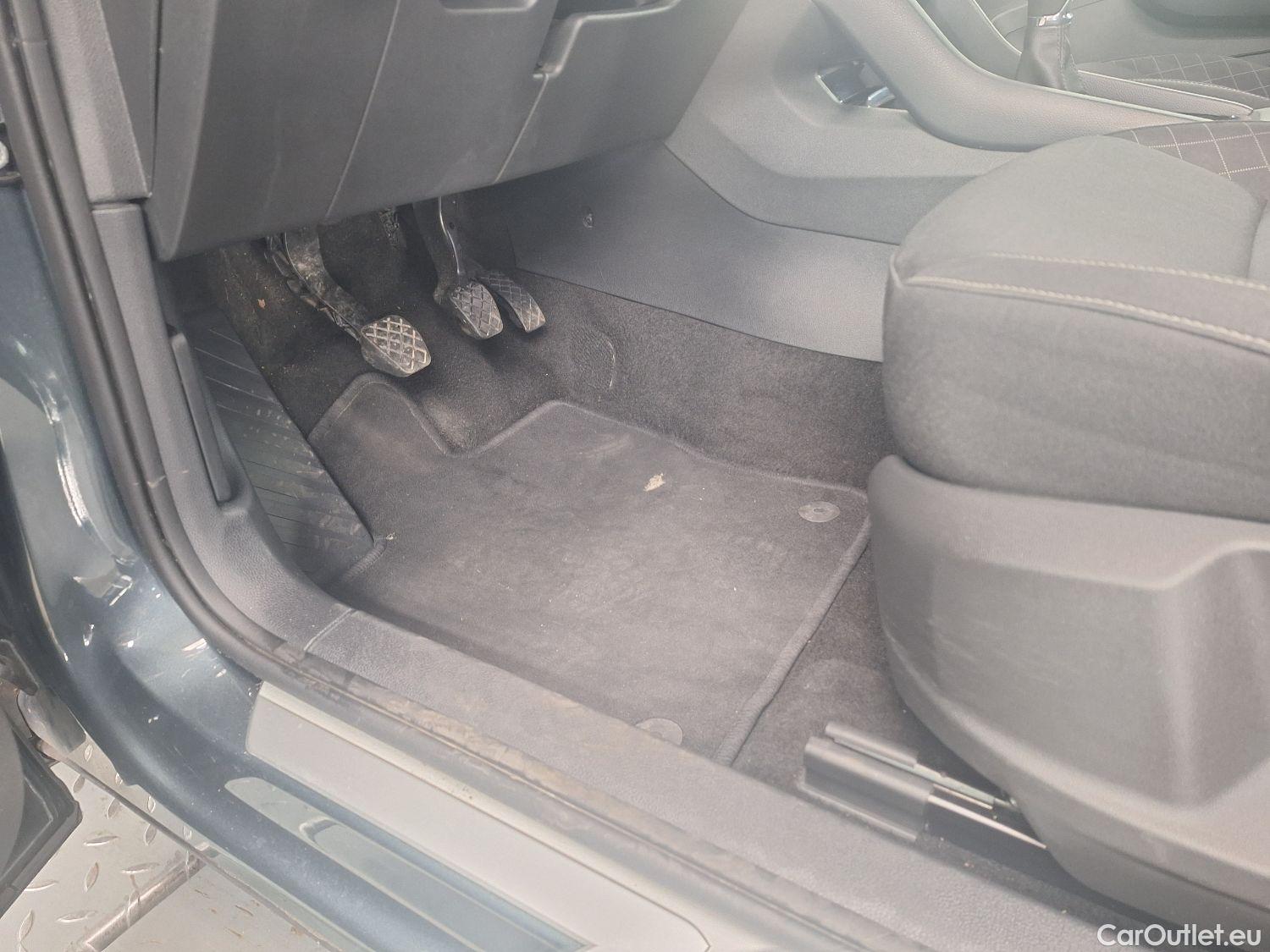  Skoda  Karoq Skoda,  '17, Skoda  1.0 TSI 85kW Ambition 5d #47