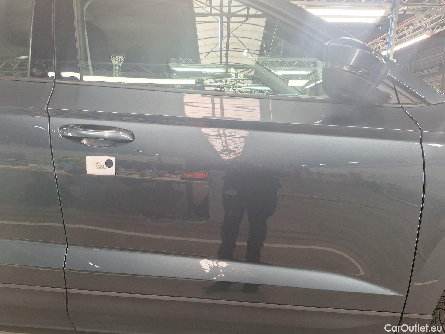  Skoda  Karoq Skoda,  '17, Skoda  1.0 TSI 85kW Ambition 5d #8