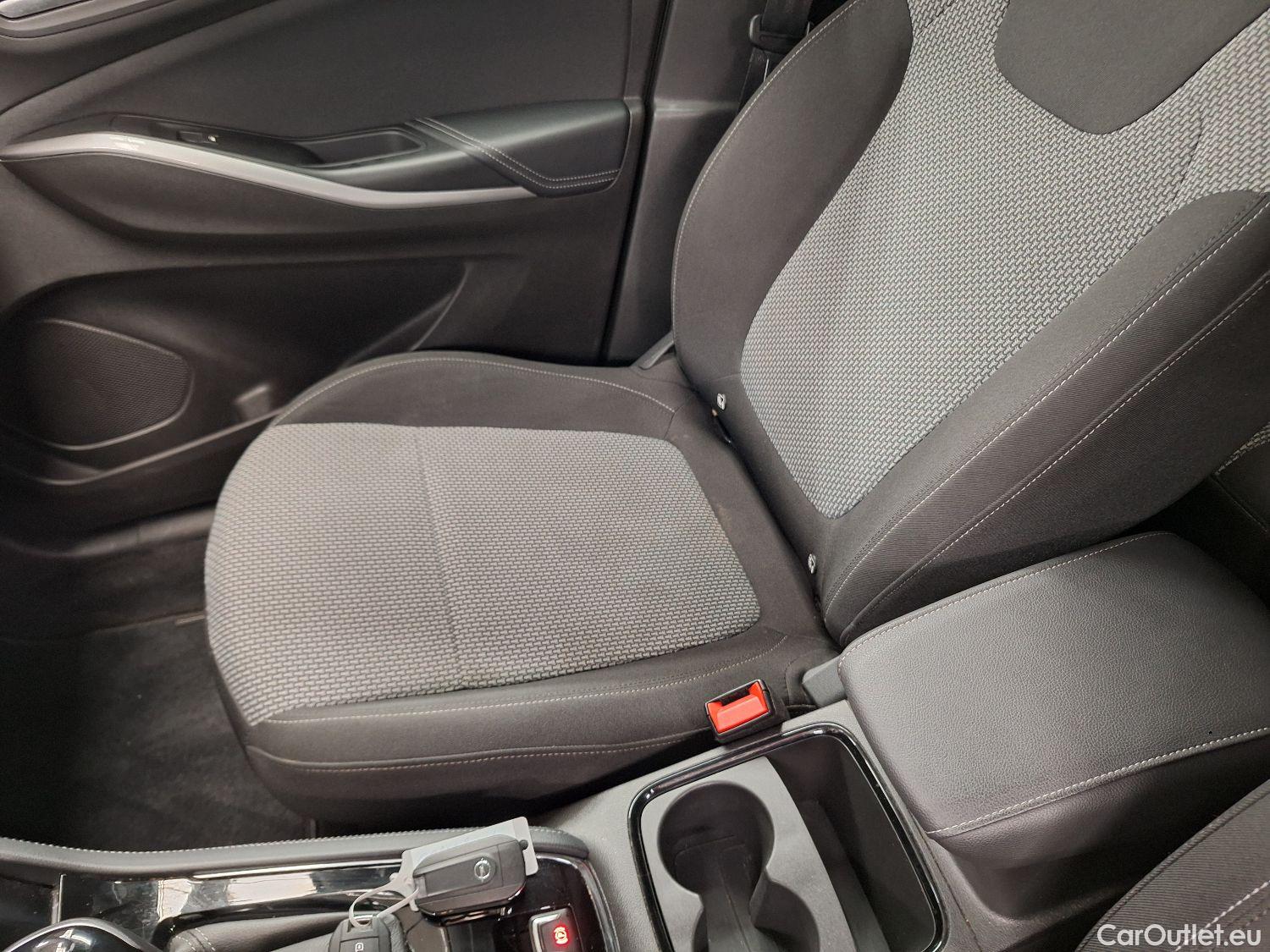  Opel   Grandland X Opel, '17, Opel 1.5 Turbo D D S/S AT8 Edition 5d #56