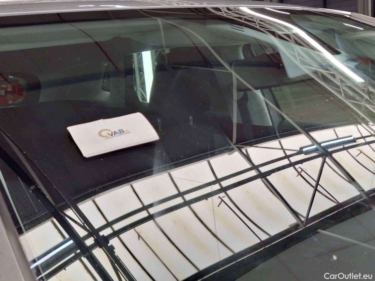  Opel   Grandland X Opel, '17, Opel 1.5 Turbo D D S/S AT8 Edition 5d #70