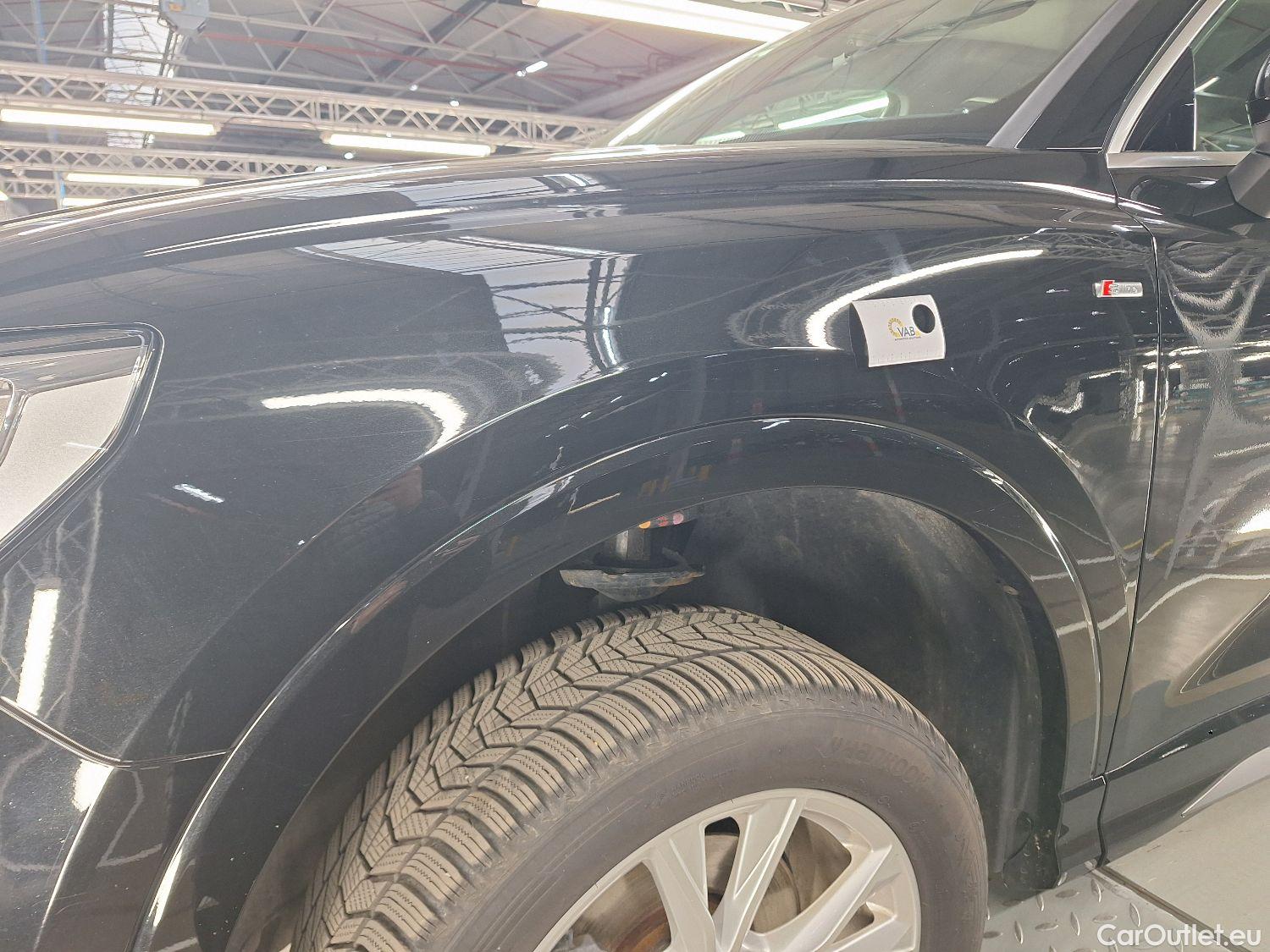  Audi  Q3 Audi,  '18, Audi  35 TDI S tronic S line Business Edition 5d #28