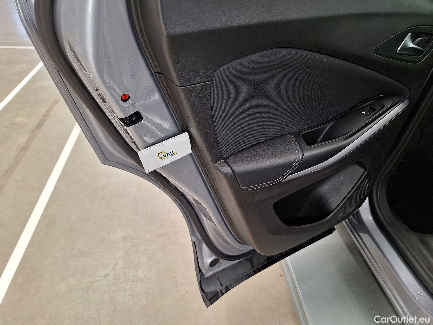  Opel   Grandland X Opel, '17, Opel 1.5 Turbo D D S/S AT8 Edition 5d #53