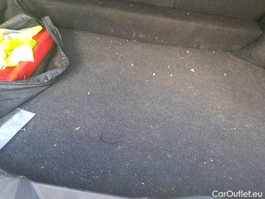  Nissan  Qashqai NISSAN  / 2021 / 5P / todoterreno DIG-T 103kW (140CV) mHEV 4x2 Acenta #6