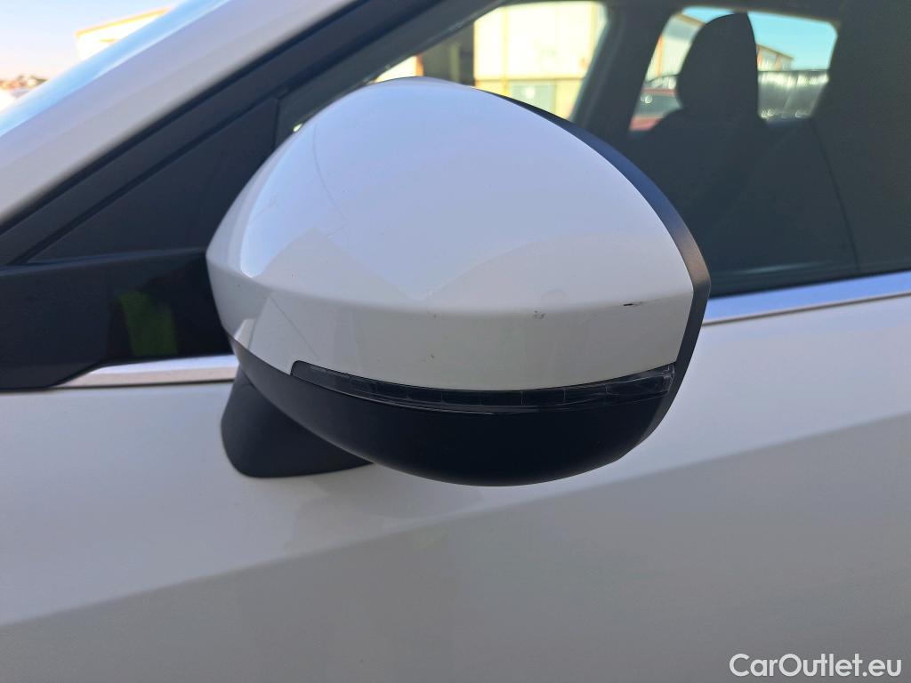  Nissan  Qashqai NISSAN  / 2021 / 5P / todoterreno DIG-T 103kW (140CV) mHEV 4x2 Acenta #21