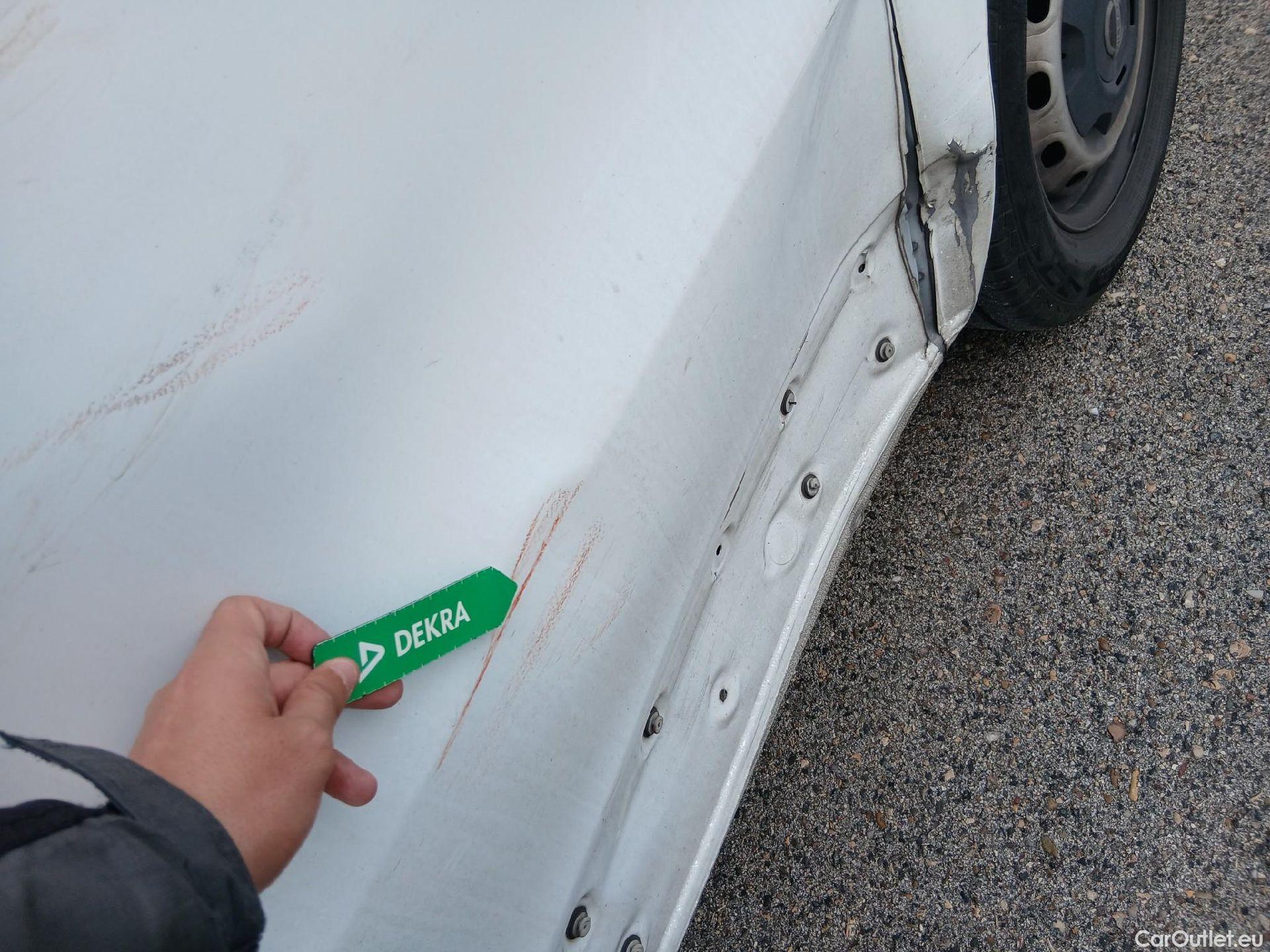  Nissan  NV300 NISSAN  / 2016 / 4P / furgón 2.0dCi 88kW (120CV) L1H1 1T Optima #18