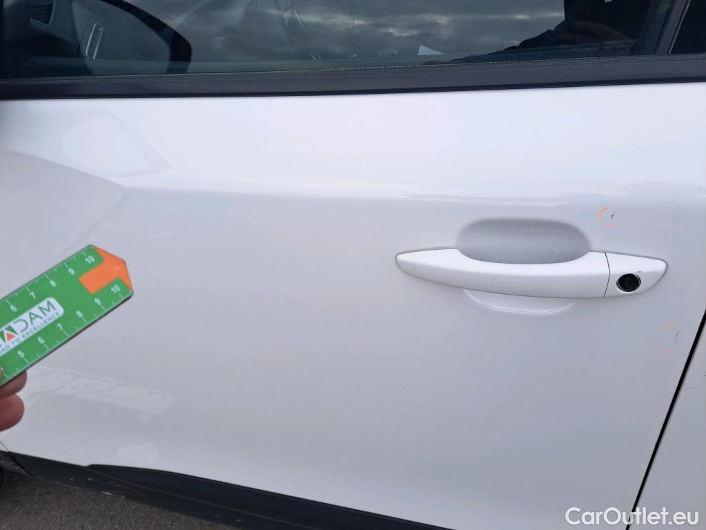  Peugeot  2008 PEUGEOT  / 2019 / 5P / todoterreno Active BlueHDI 81kW (110CV) #68