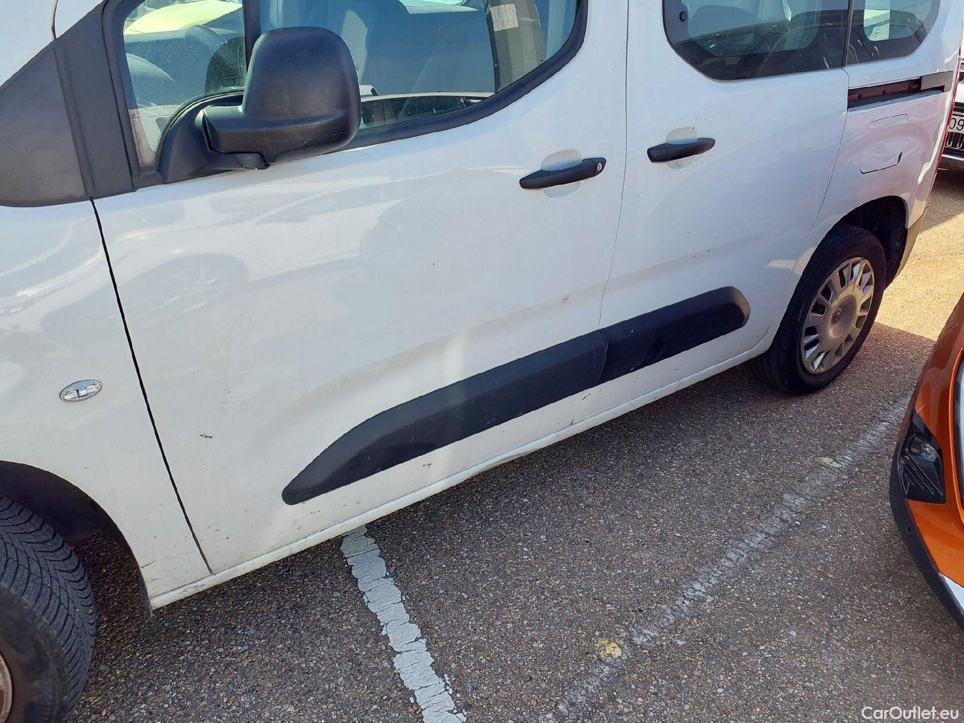  Opel  Combo OPEL  Life / 2018 / 5P / combi 1.5 TD 75kW (100CV) S/S Edition L (IND) #1