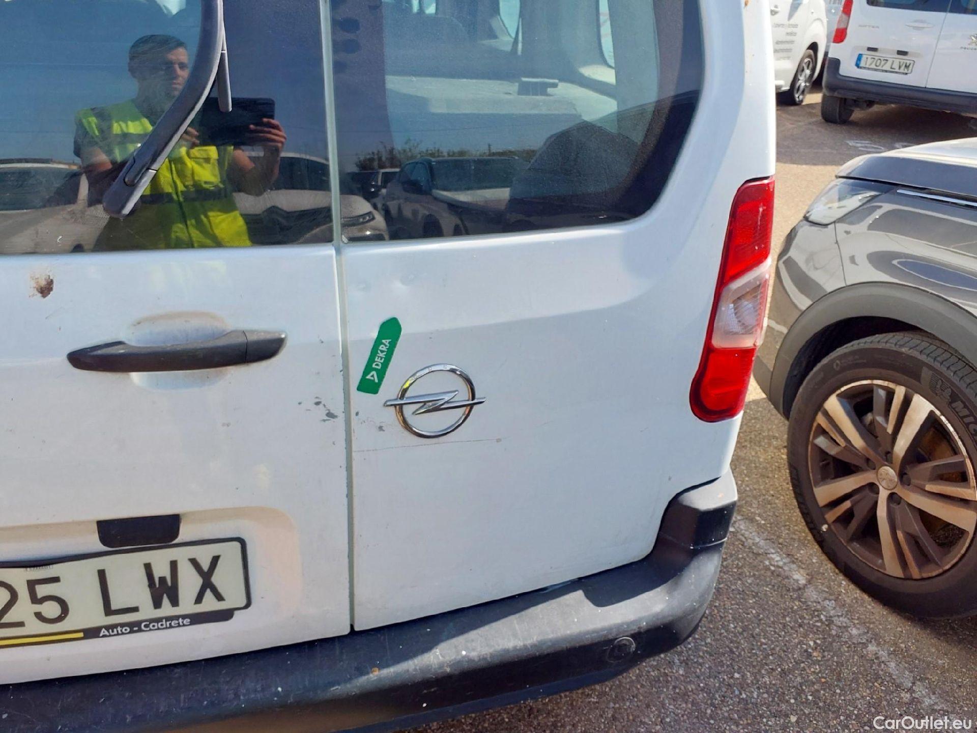  Opel  Combo OPEL  Life / 2018 / 5P / combi 1.5 TD 75kW (100CV) S/S Edition L (IND) #26