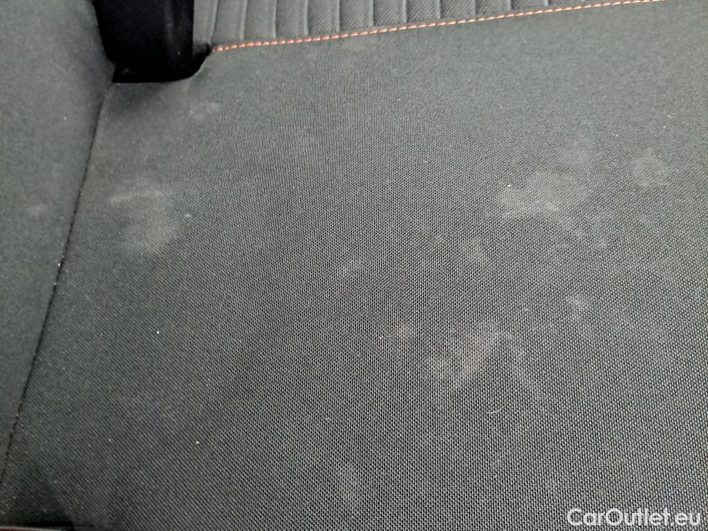  Peugeot  2008 PEUGEOT  / 2019 / 5P / todoterreno Active BlueHDI 81kW (110CV) #9