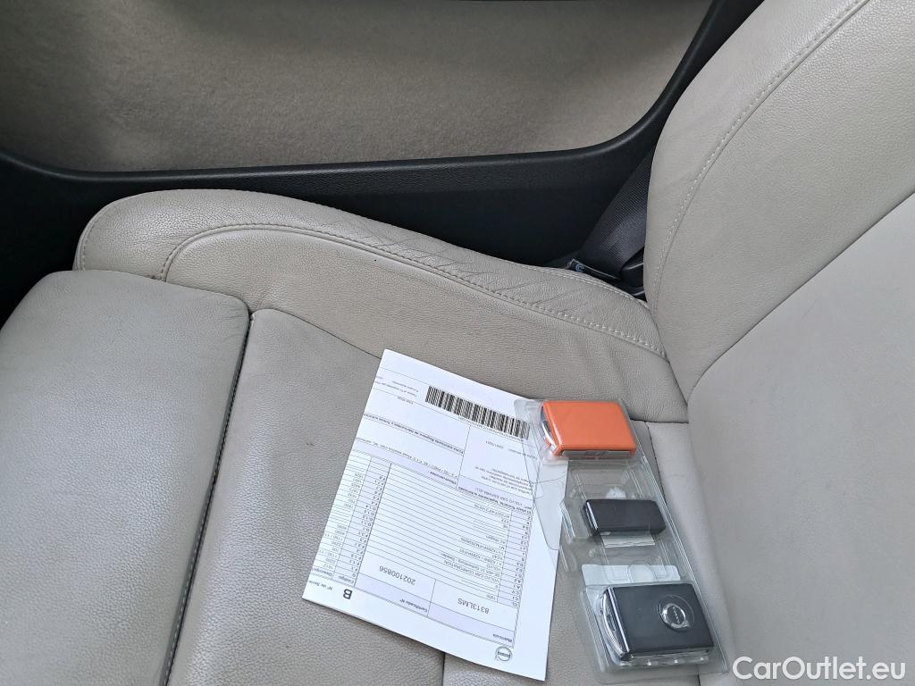  Volvo  XC 40 VOLVO XC40 / 2017 / 5P / todoterreno 1.5 T4 Twin Recharge Inscription Auto #17