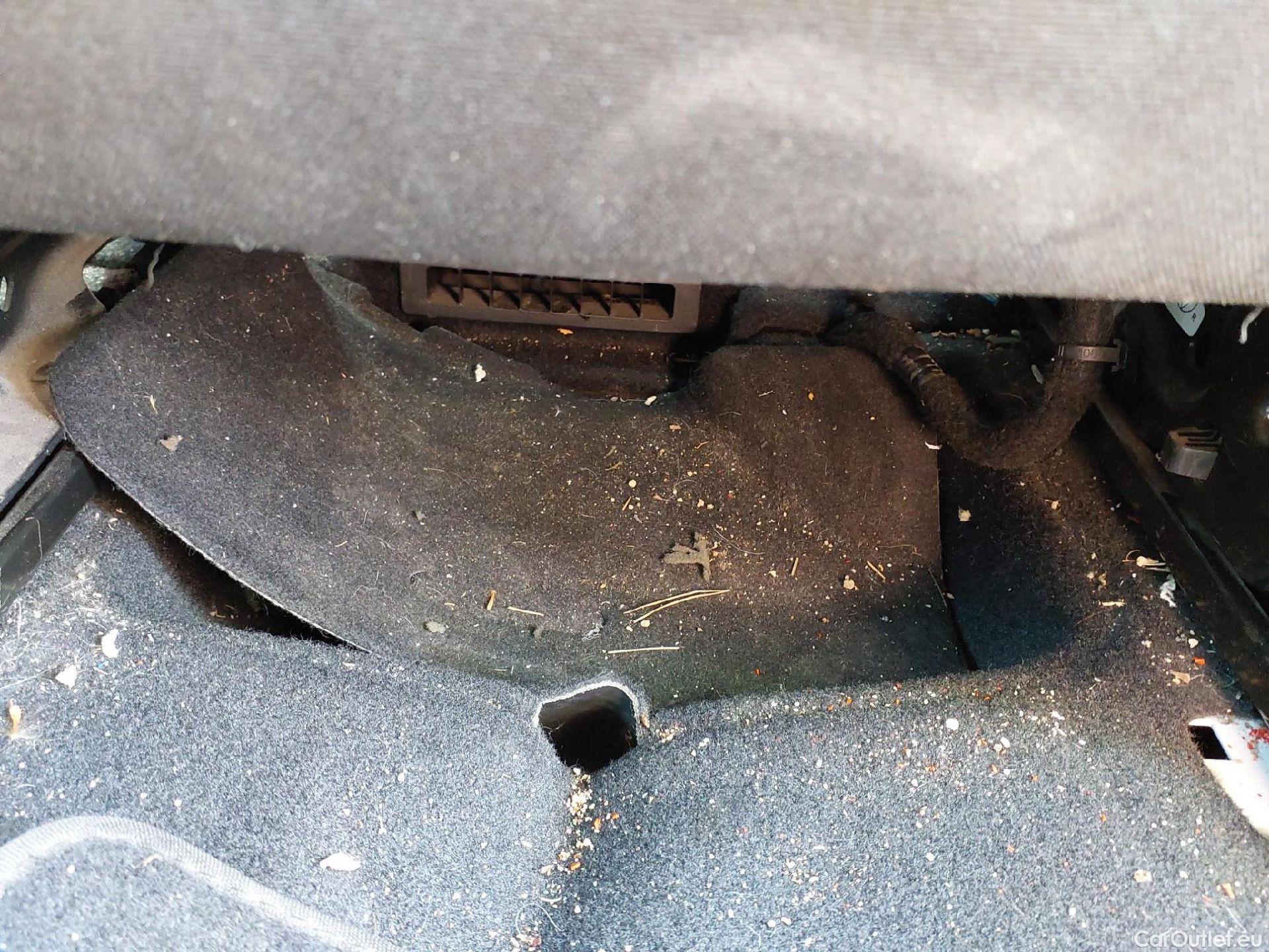  Opel  Combo OPEL  Life / 2018 / 5P / combi 1.5 TD 75kW (100CV) S/S Edition L (IND) #4