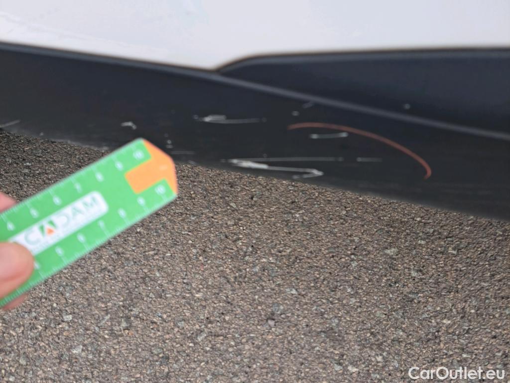  Peugeot  2008 PEUGEOT  / 2019 / 5P / todoterreno Active BlueHDI 81kW (110CV) #41