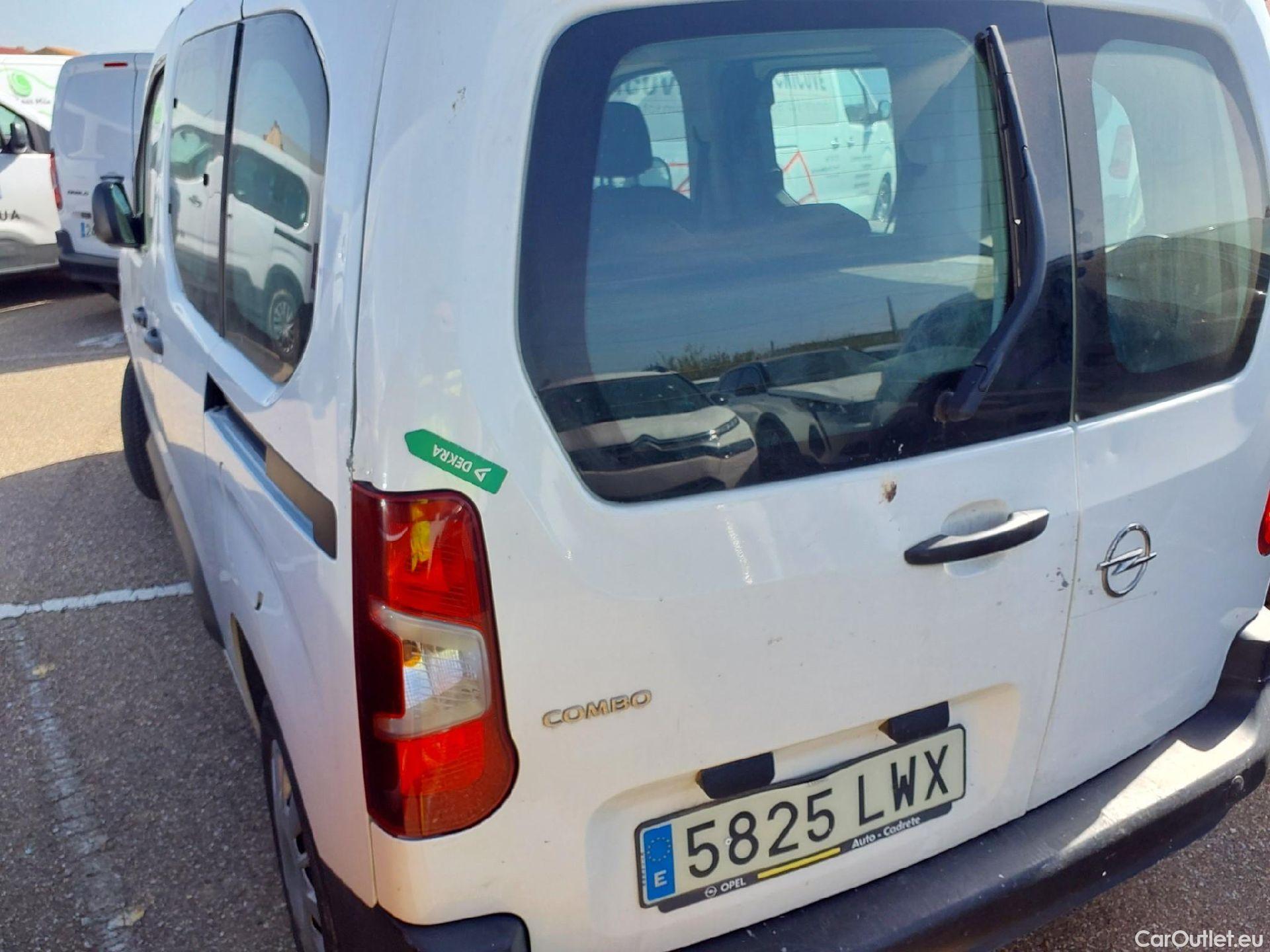  Opel  Combo OPEL  Life / 2018 / 5P / combi 1.5 TD 75kW (100CV) S/S Edition L (IND) #24