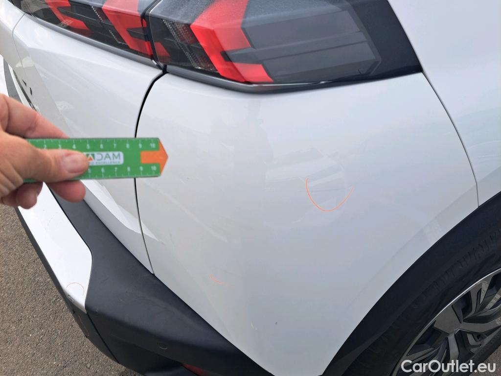  Peugeot  2008 PEUGEOT  / 2019 / 5P / todoterreno Active BlueHDI 81kW (110CV) #61