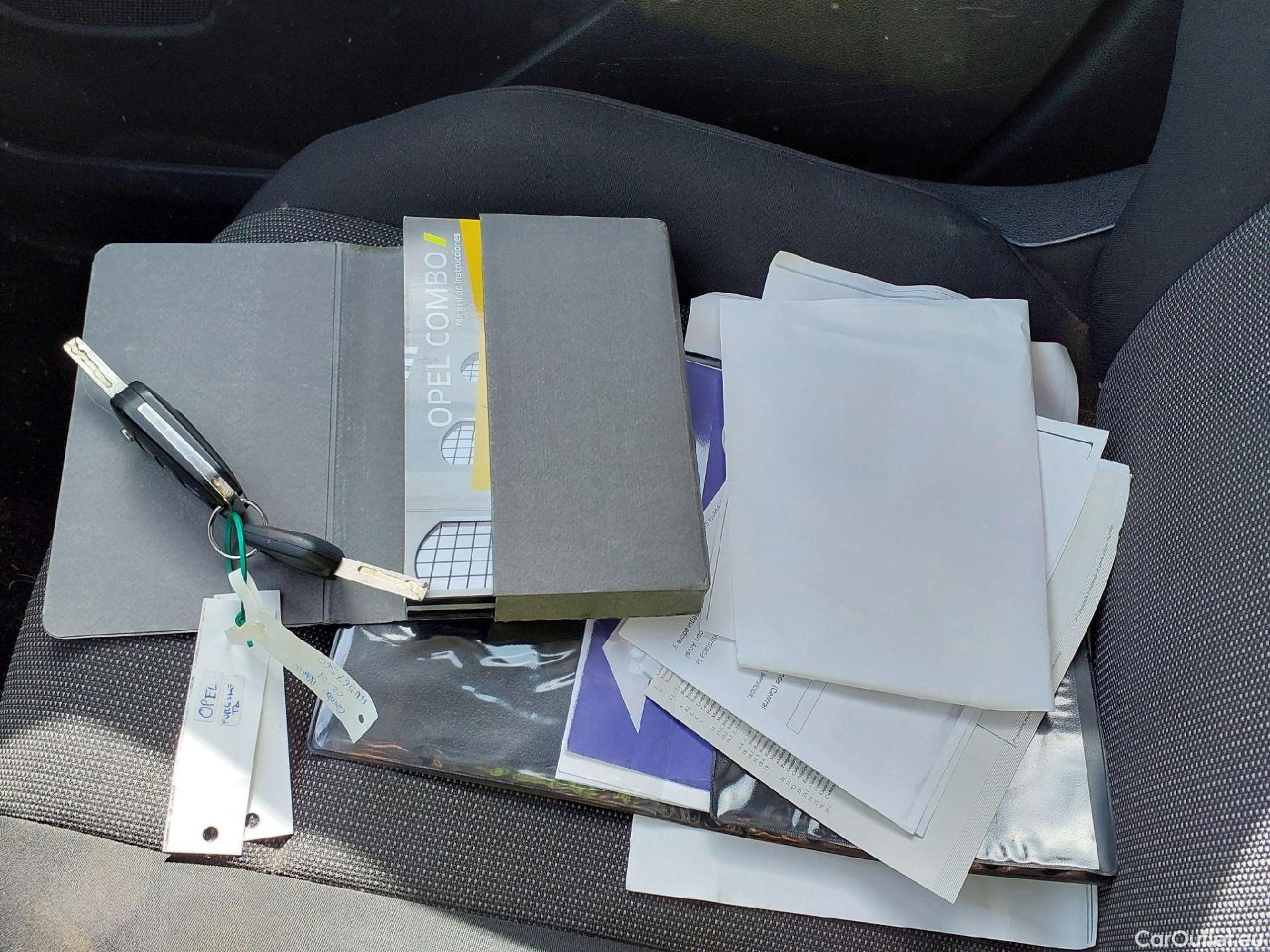  Opel  Combo OPEL  Life / 2018 / 5P / combi 1.5 TD 75kW (100CV) S/S Edition L (IND) #12