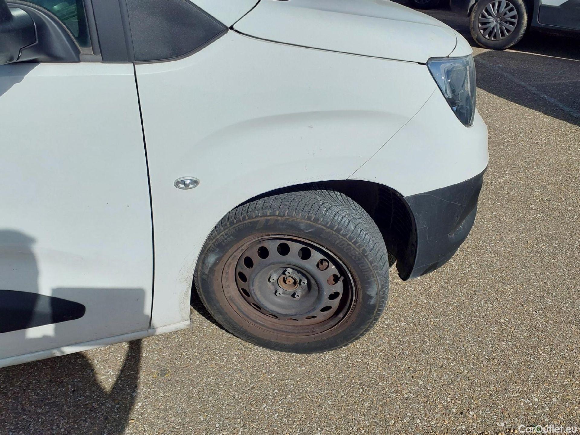  Opel  Combo OPEL  Life / 2018 / 5P / combi 1.5 TD 75kW (100CV) S/S Edition L (IND) #47