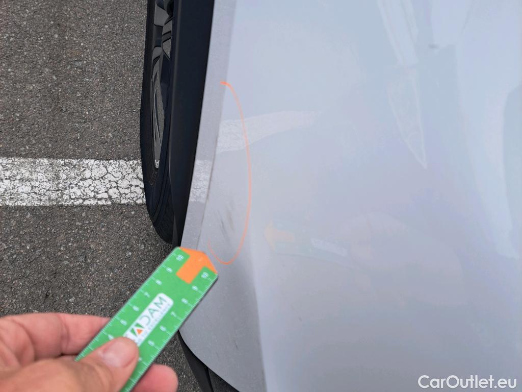  Peugeot  2008 PEUGEOT  / 2019 / 5P / todoterreno Active BlueHDI 81kW (110CV) #24