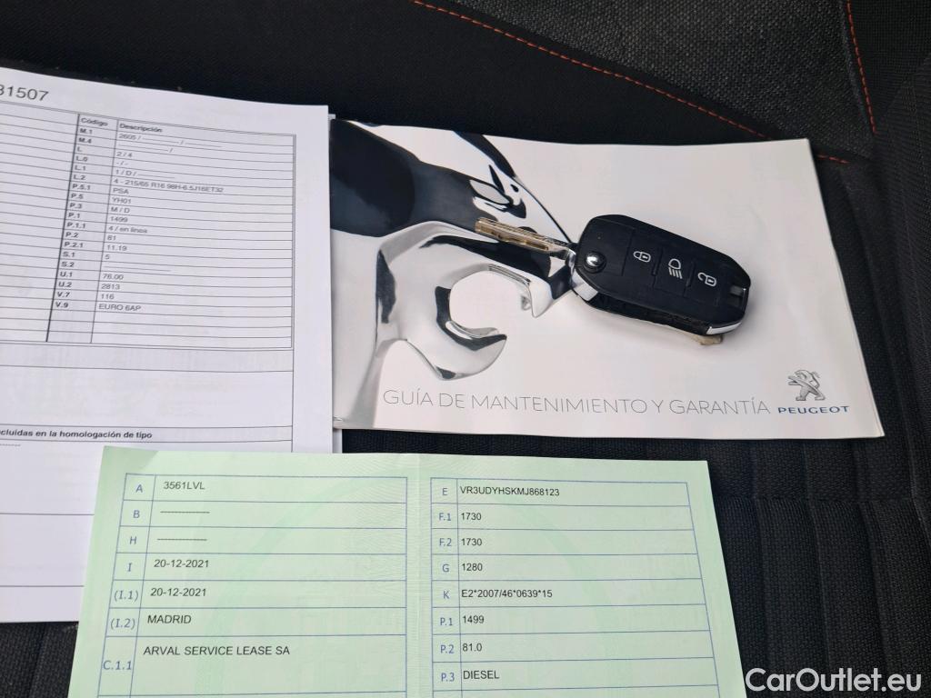  Peugeot  2008 PEUGEOT  / 2019 / 5P / todoterreno Active BlueHDI 81kW (110CV) #5